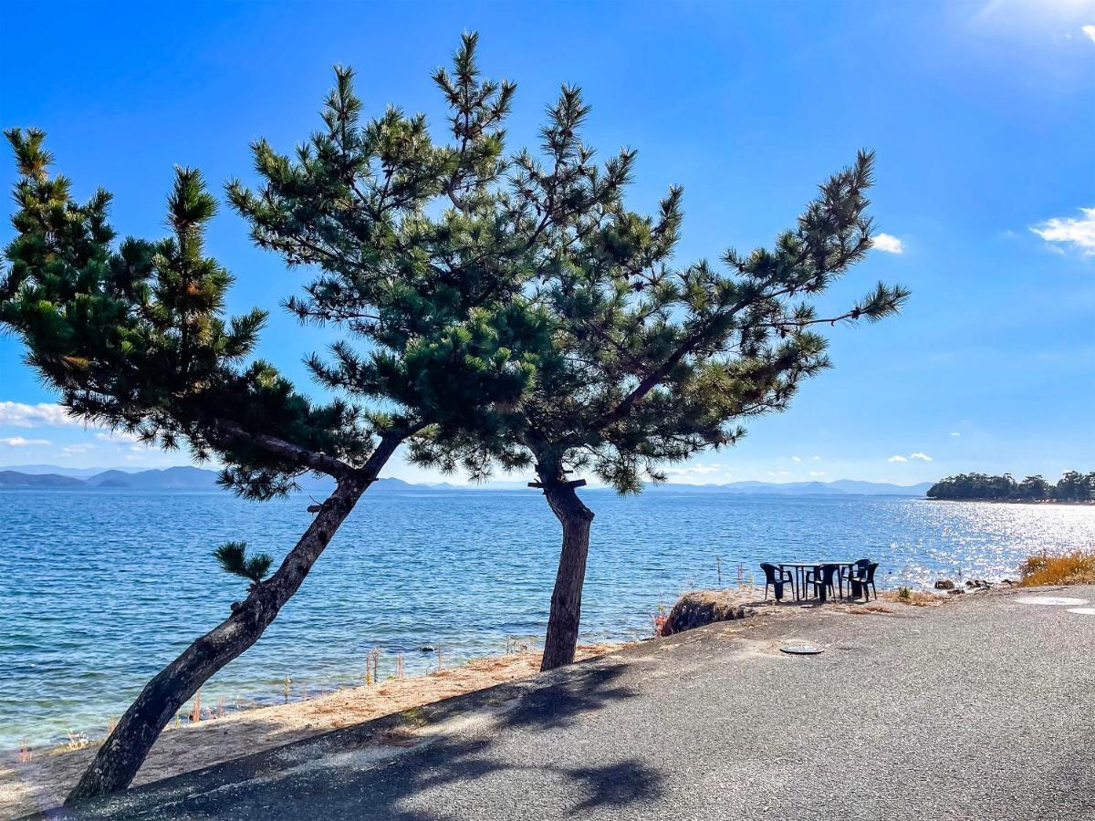 Biwa-Lakeside Cottage B B Dylan Minamikomatsu Экстерьер фото