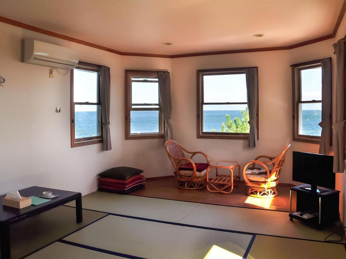 Biwa-Lakeside Cottage B B Dylan Minamikomatsu Экстерьер фото