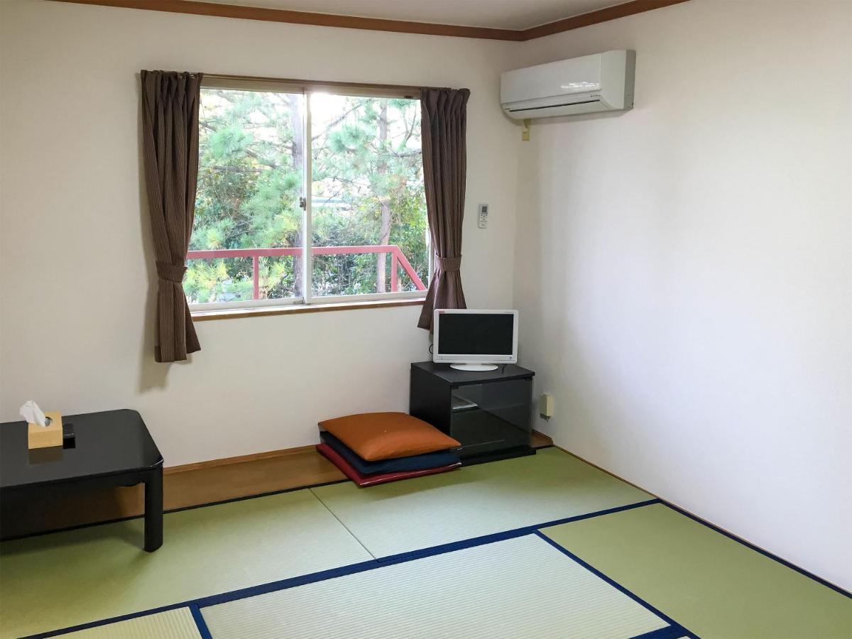 Biwa-Lakeside Cottage B B Dylan Minamikomatsu Экстерьер фото