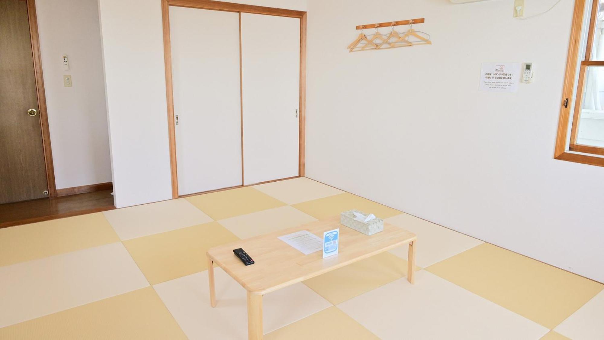 Biwa-Lakeside Cottage B B Dylan Minamikomatsu Номер фото