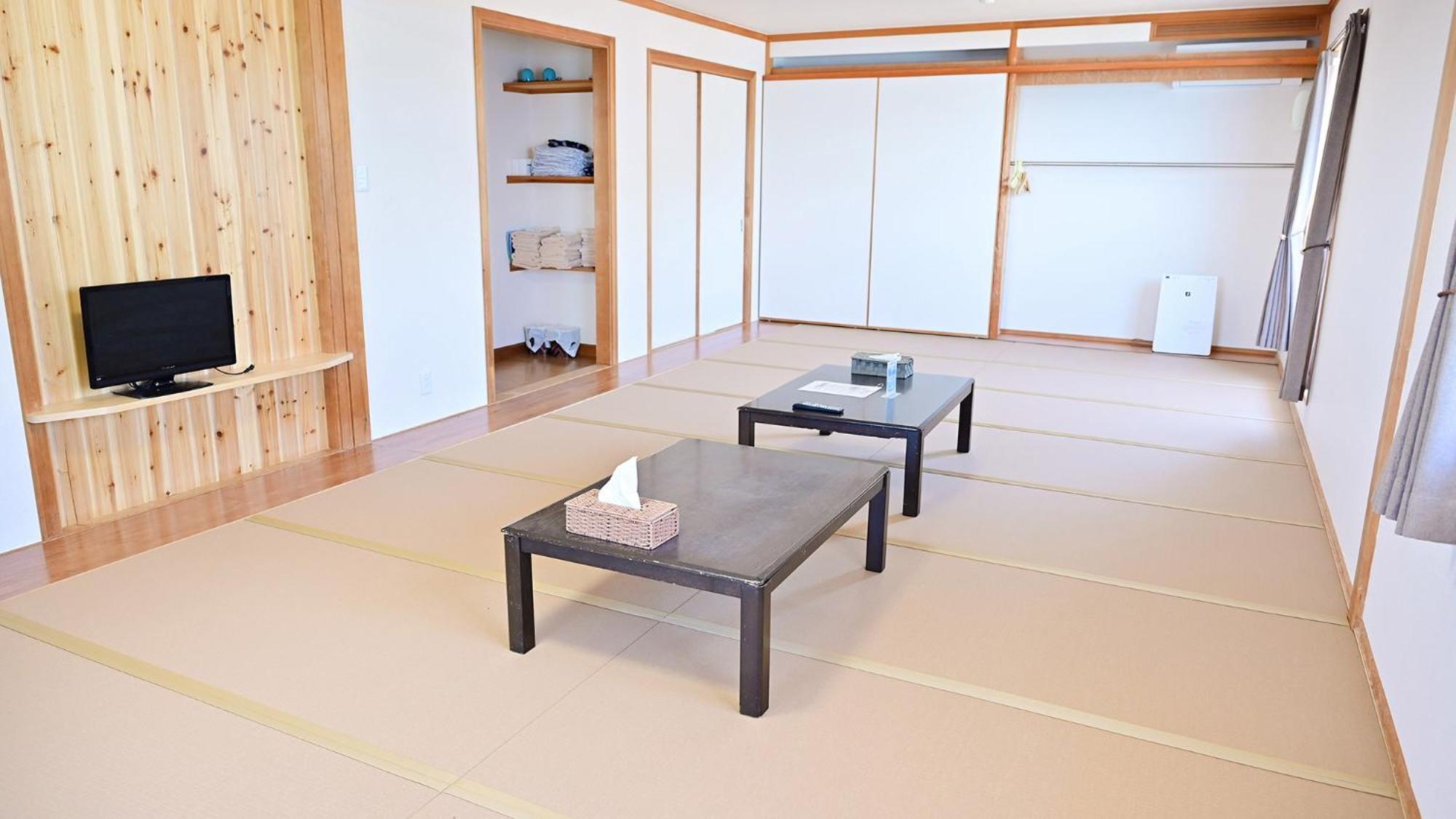 Biwa-Lakeside Cottage B B Dylan Minamikomatsu Номер фото