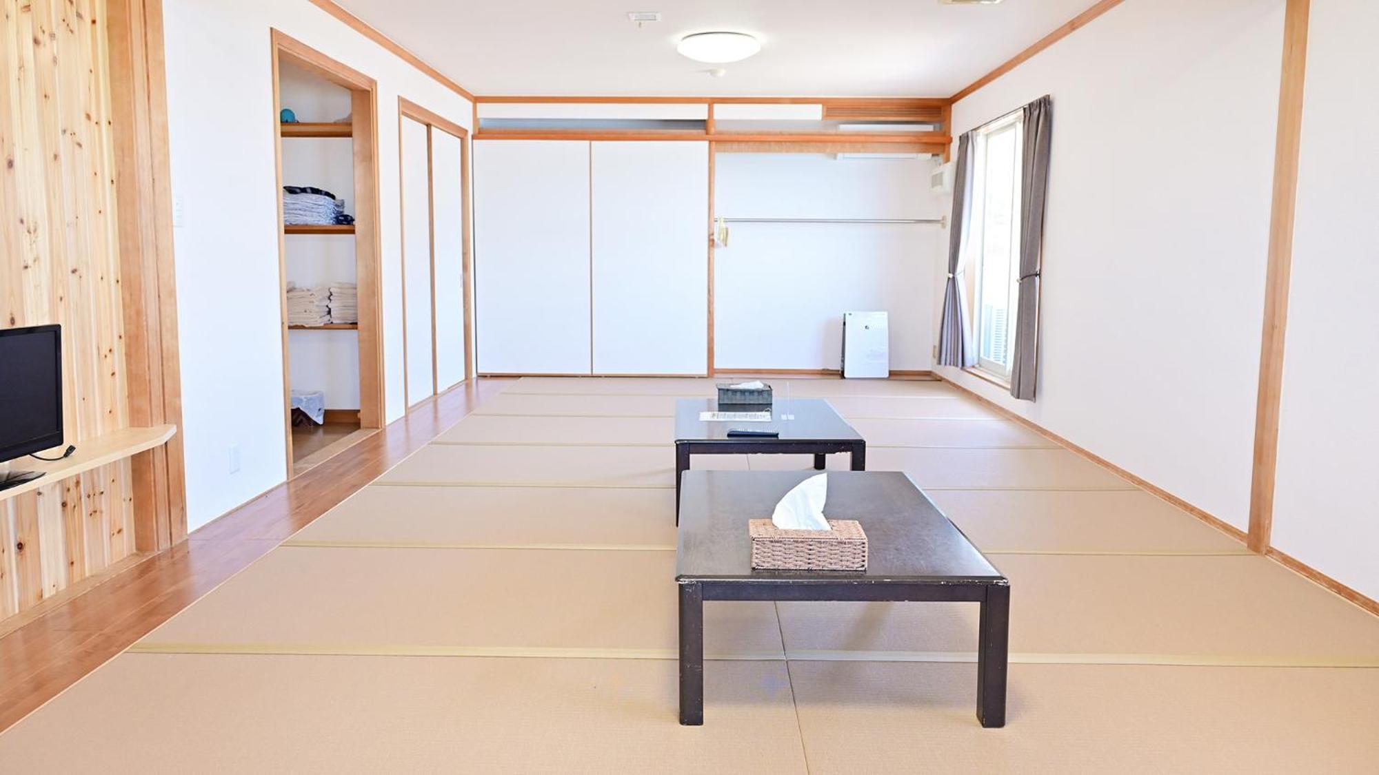 Biwa-Lakeside Cottage B B Dylan Minamikomatsu Номер фото