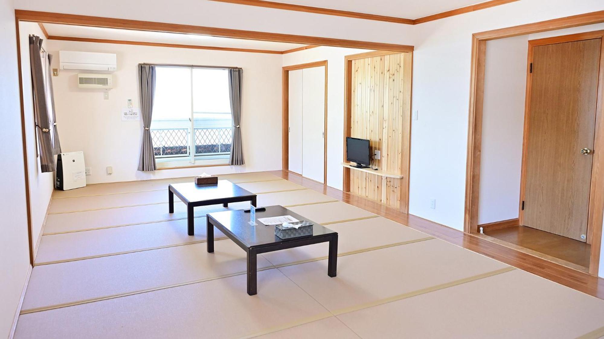 Biwa-Lakeside Cottage B B Dylan Minamikomatsu Номер фото